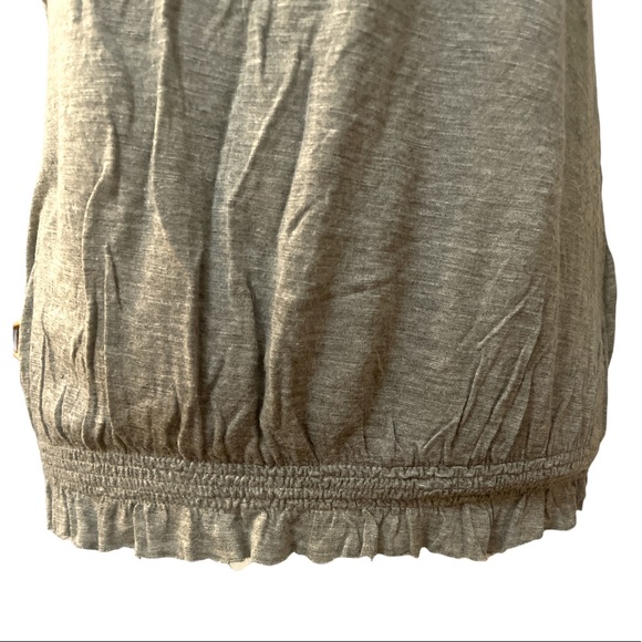 Women’s Ruffled Shirt - Picture 7 of 9